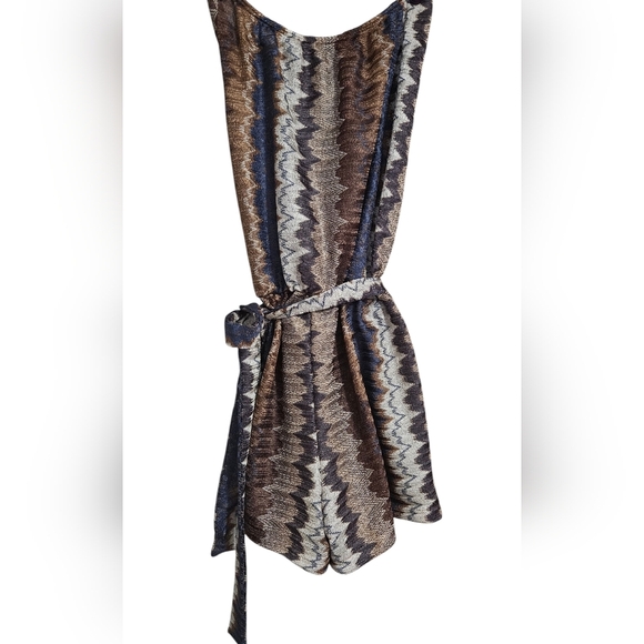 KARINA GRIMALDI Metallic zigzag strapless romper tie front. Size Small - Picture 2 of 13